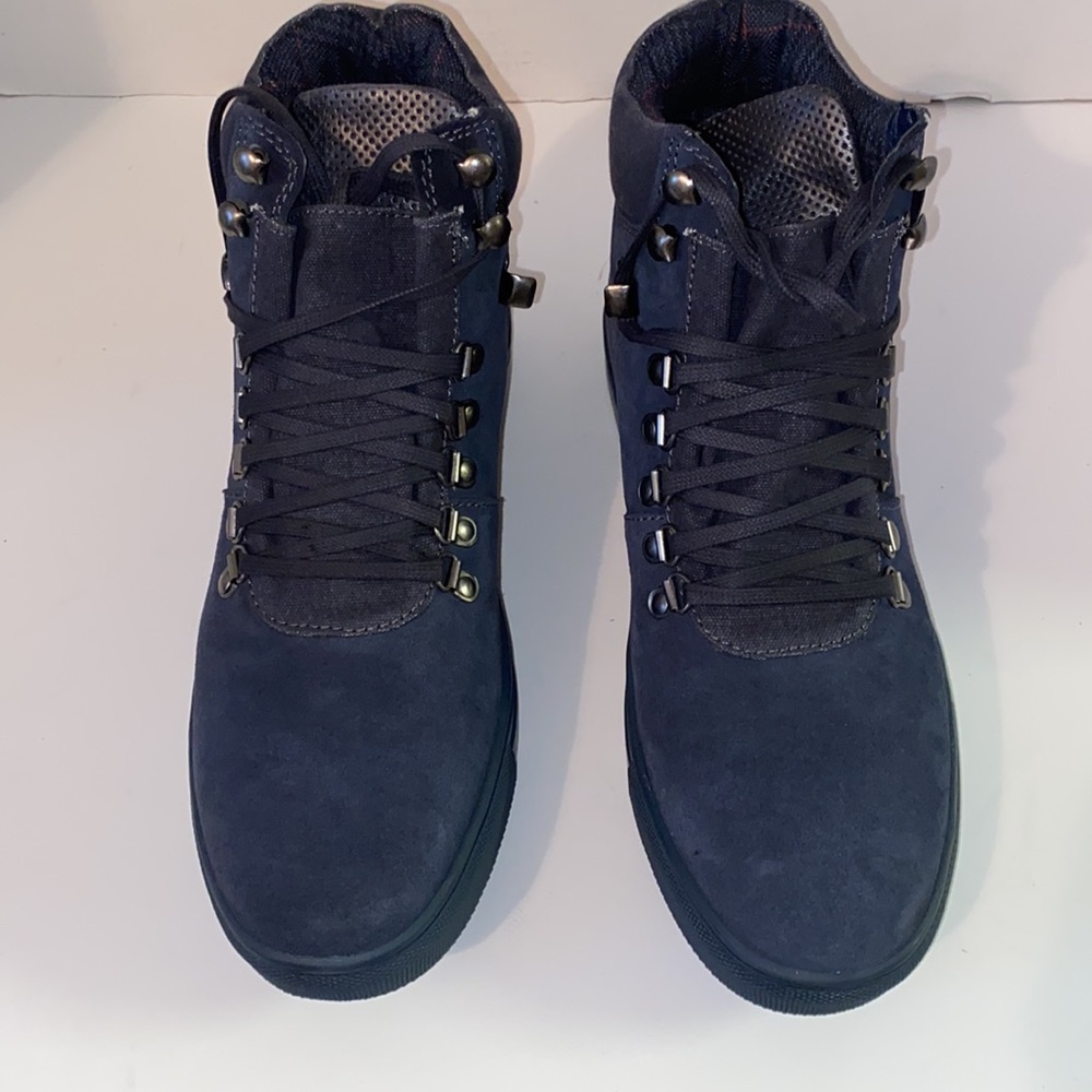 Reserved Footwear. - Mens - Picture 15 of 16